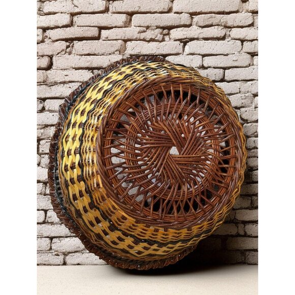 Handwoven Wicker Basket With Braided Scalloped Rim - Multicolor - Picture 4 of 9